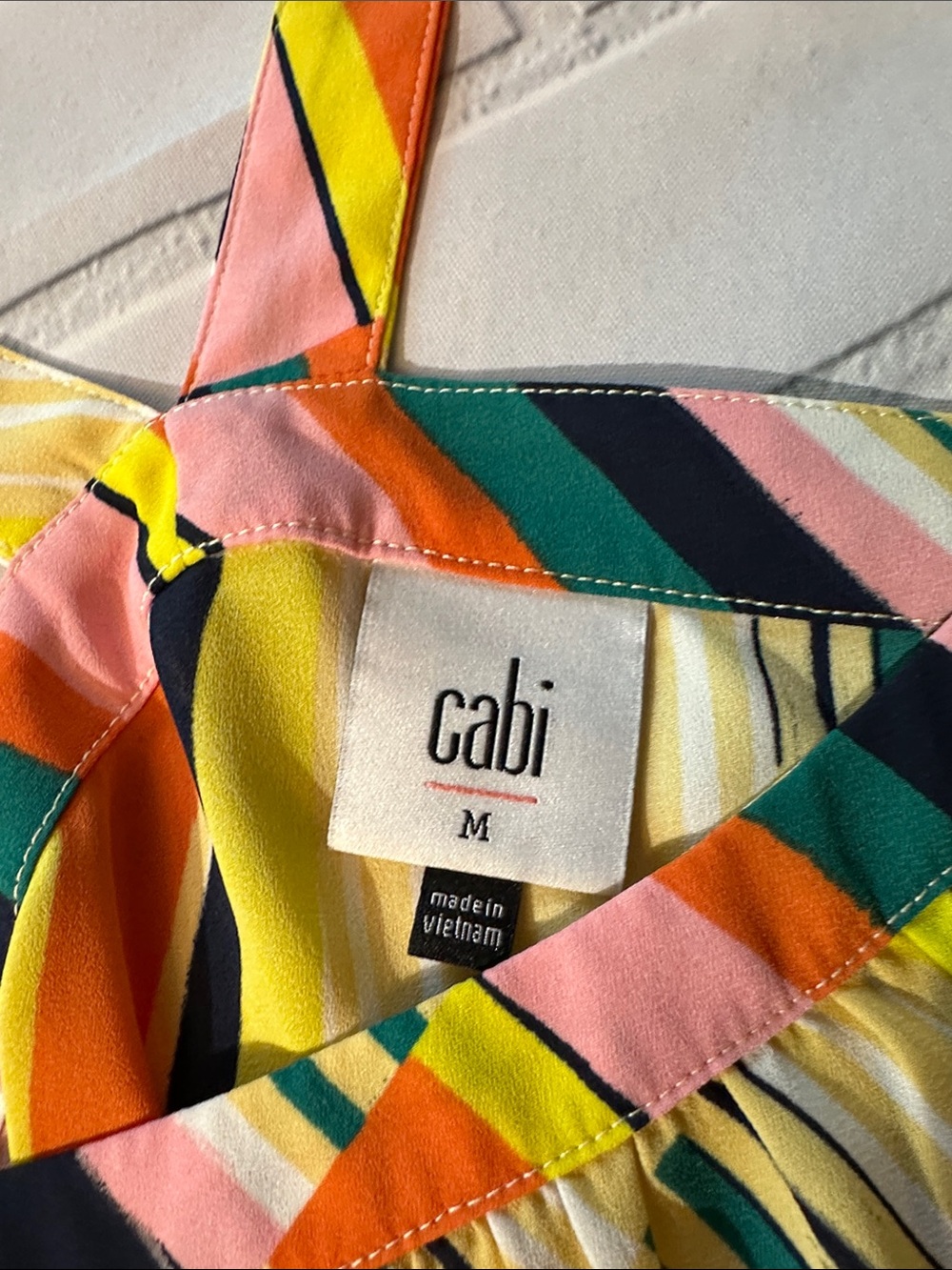 CAbi Ruffle-Hem Camisole. Sz M - Picture 4 of 6